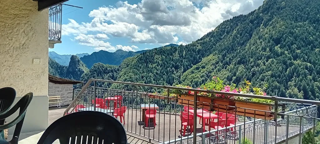 Albergo Ristorante Fontana_Rimella_slider_image_1