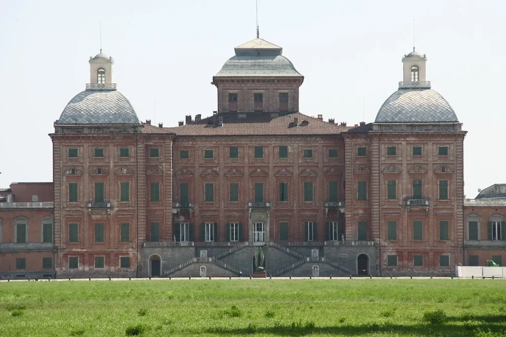Castle of Racconigi_Racconigi_slider_image_3