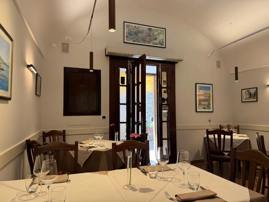 Ristorante Vittoria_Revello_slider_image_1