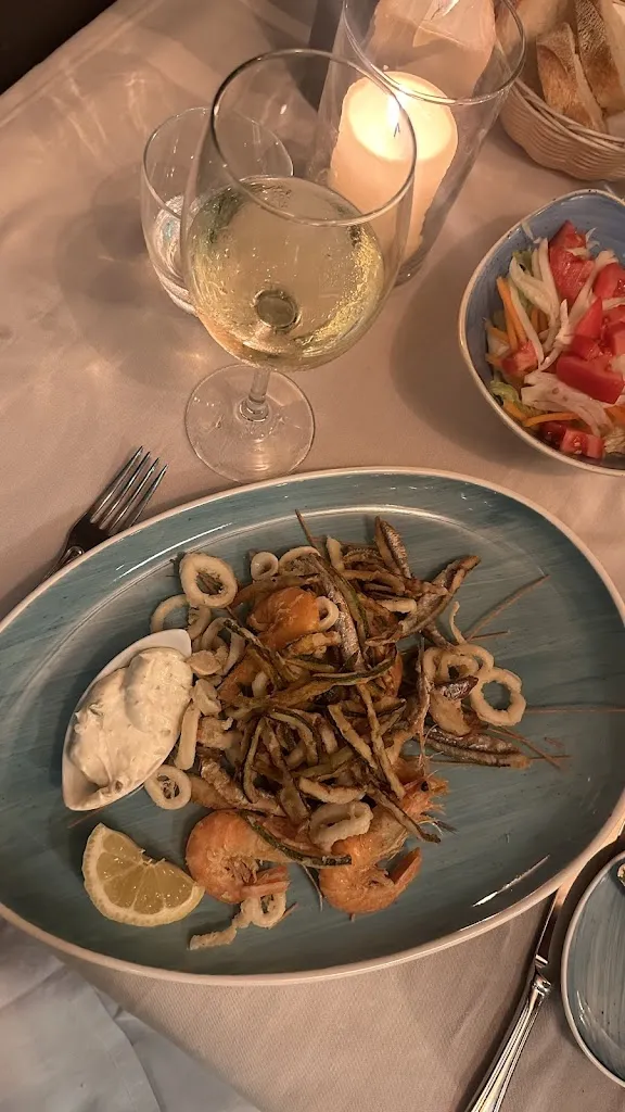 Gülşen Kıvrak_Bella Vista Sul Mare_Revello_review