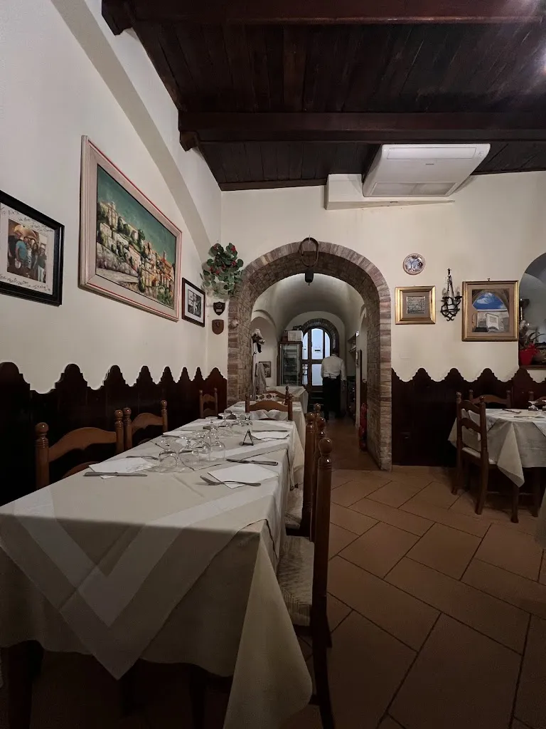 Trattoria Pizzeria Cumpa' Cosimo_Revello_slider_image_1