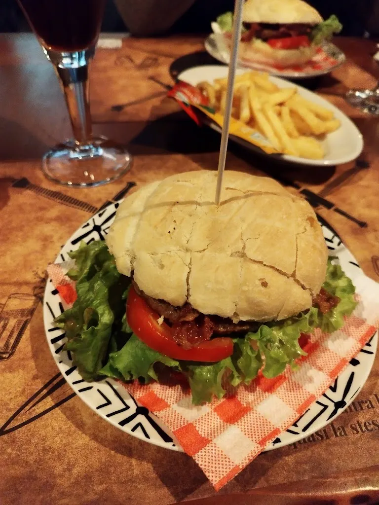 Massimiliano Scagliotti_Wallace Hamburgeria & Pub_Rivalta di Torino_review