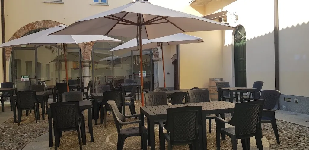 Roxy Bar Di Gaino Alessandro restaurant in Rivalta Bormida