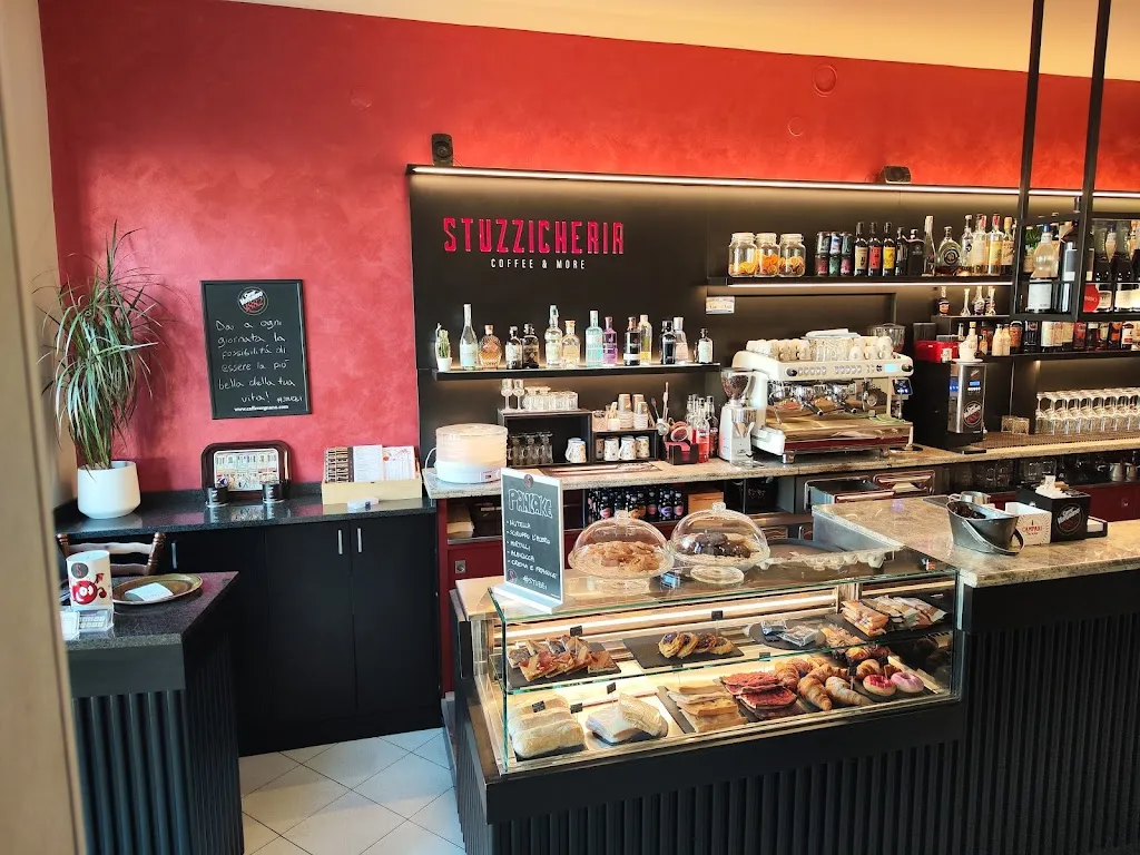 Stuzzicheria restaurant in Robilante