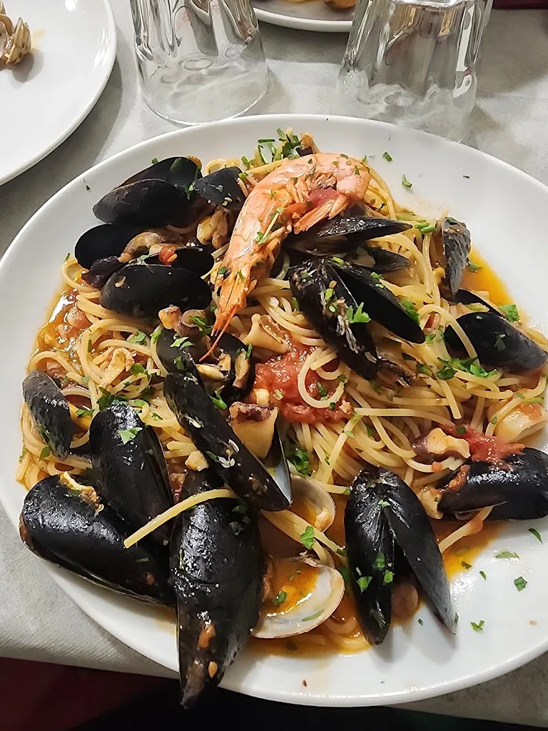 Al 24 – Ristorante Pizzeria. Trattoria_Robilante_slider_image_3