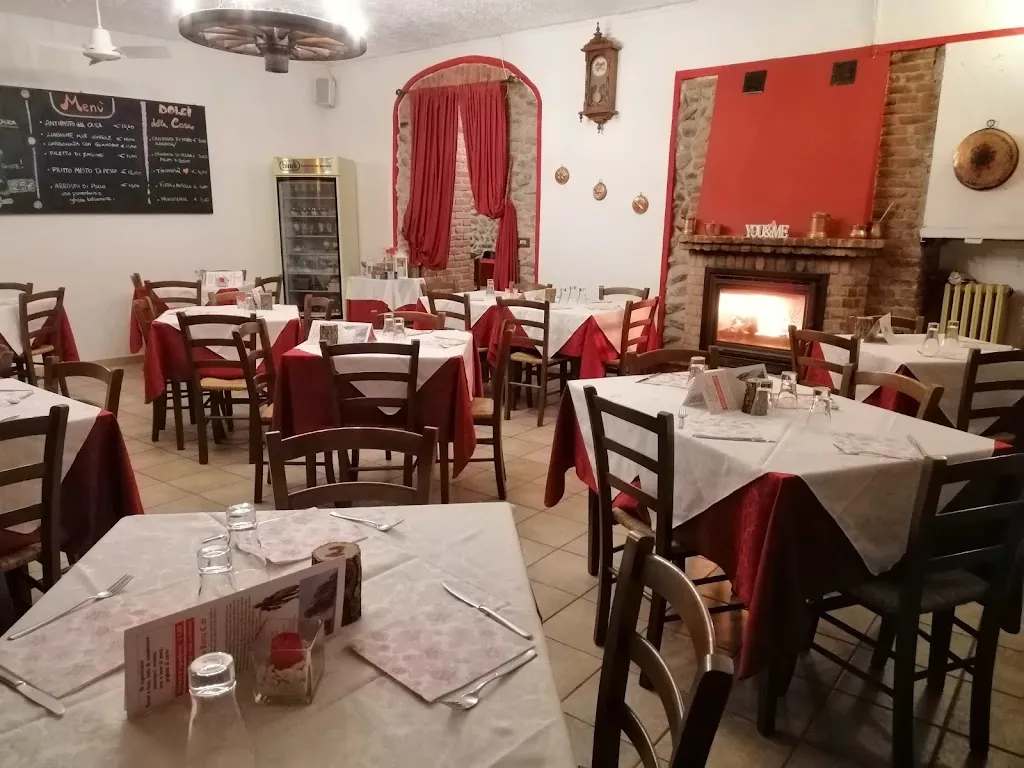 L'Ultima Follia 2.0 restaurant in Rocca Canavese