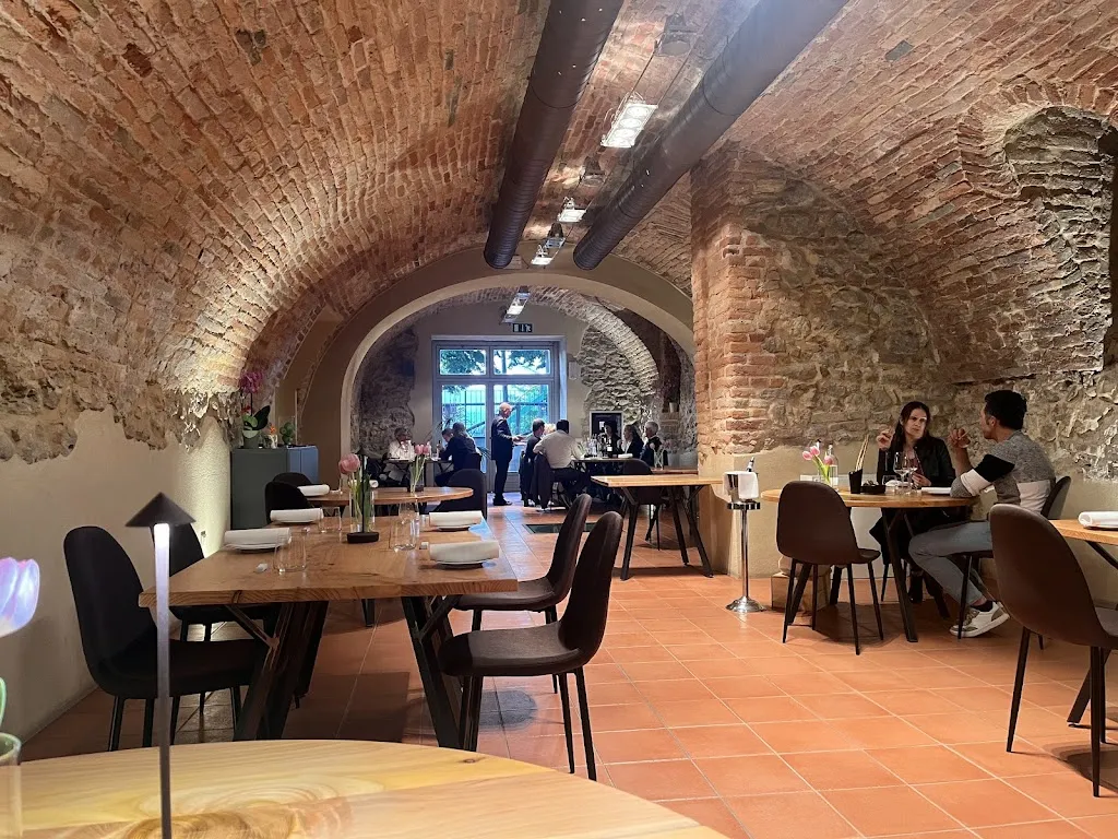 AMBIZIONI RESTAURANT restaurant in Rocca d'Arazzo