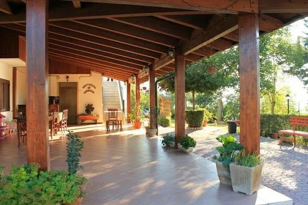 Agriturismo Travaglini_Casoli_slider_image_1