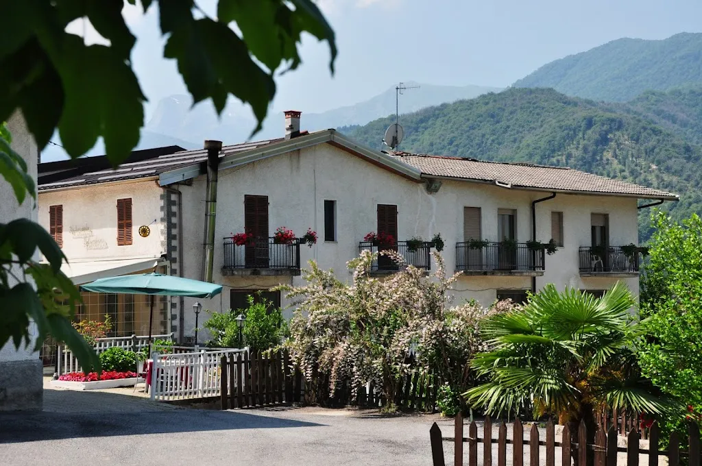 Albergo Ristorante Pizzeria Belvedere_Roccaforte Mondovì_slider_image_3