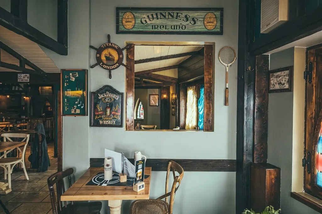 Bavaria Traditional Pub restaurant in Depressa