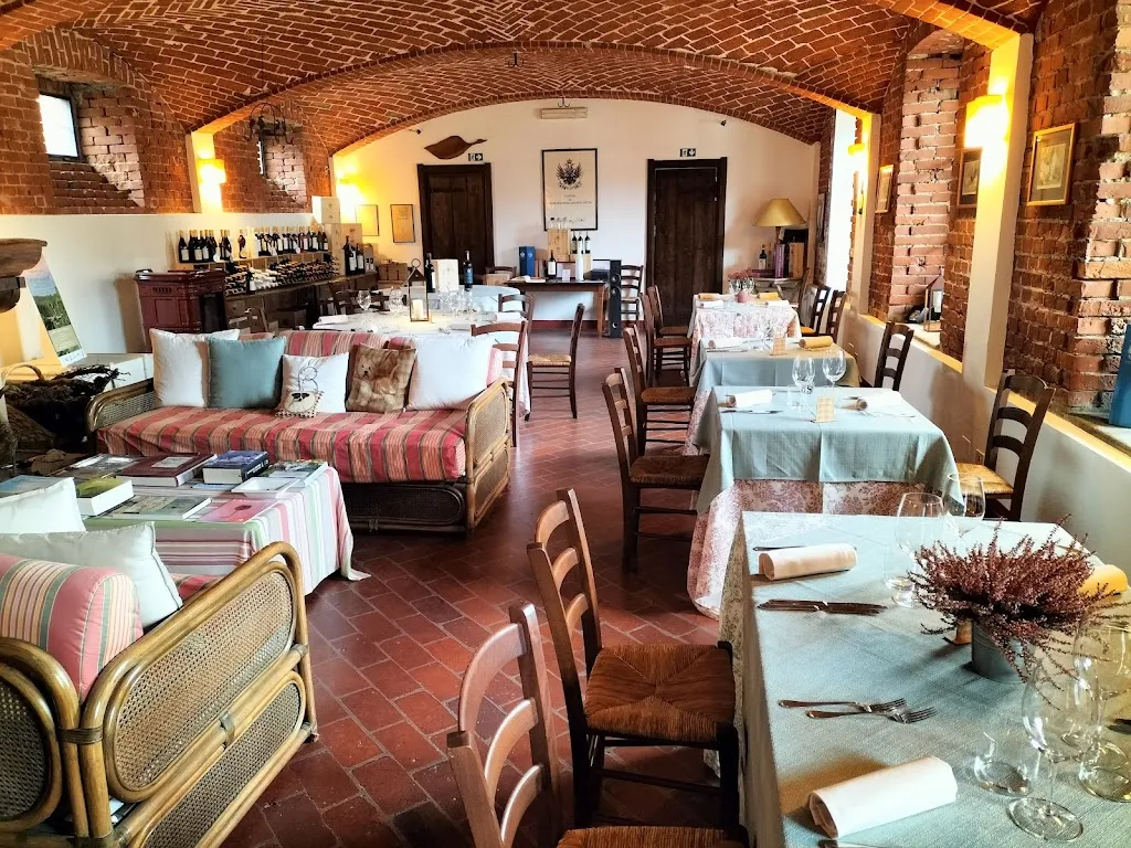 La Corte Chiusa Ristorante Agriturismo alle Cantine dei Marchesi Incisa della Rocchetta_Rocchetta Tanaro_slider_image_3