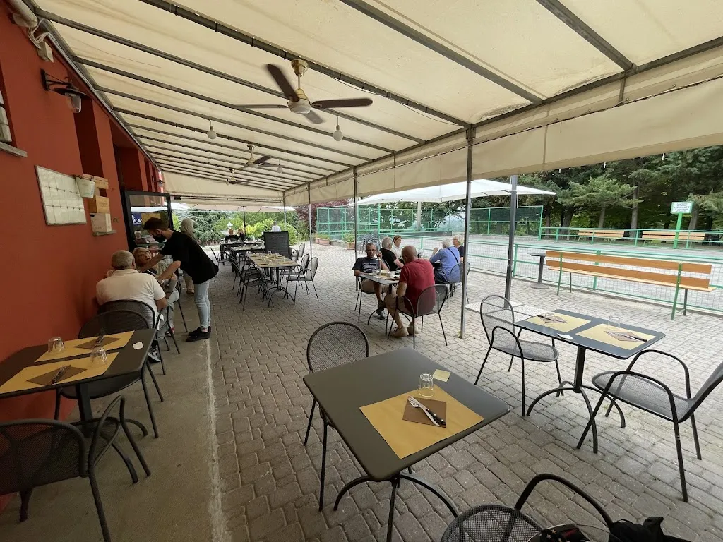 TRATTORIA BAR RODDI restaurant in Roddi