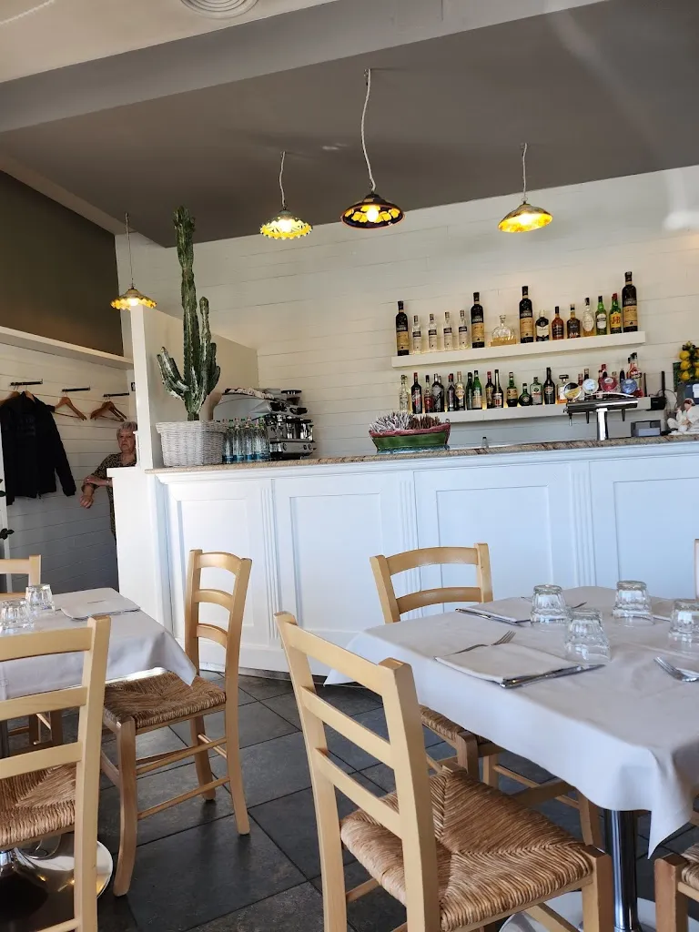 Ristorante Pizzeria La Costiera_Romagnano Sesia_slider_image_1