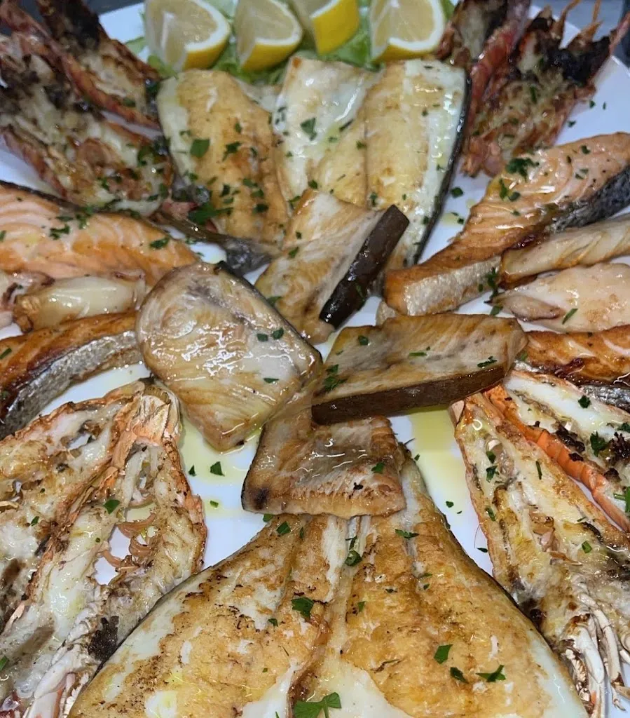 Ristorante Pizzeria La Costiera_Romagnano Sesia_slider_image_3