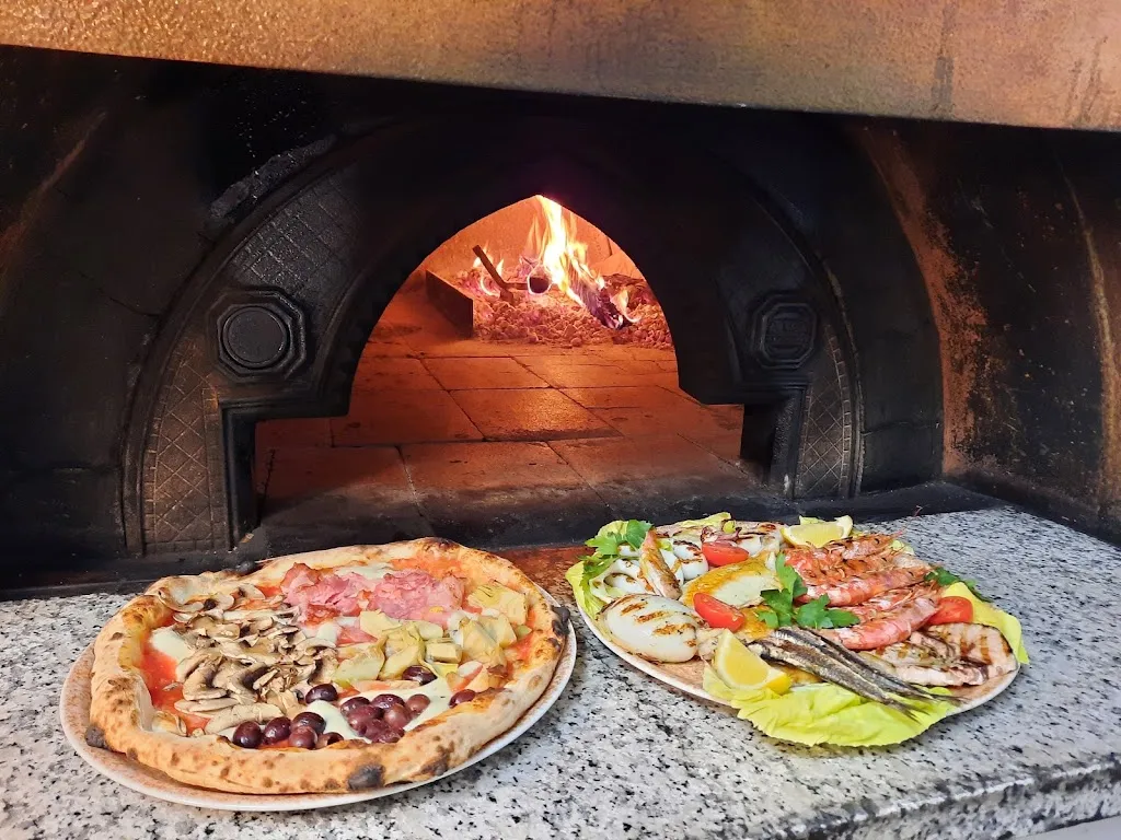 Pizzeria DAMM A TRÀ di Romentino_Romentino_slider_image_1