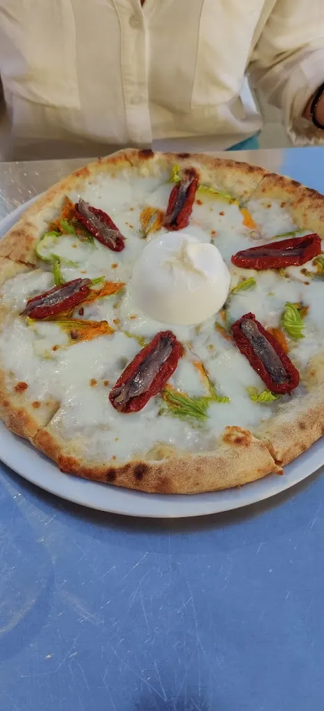 Bartek Marciniak_Pizzeria El Paso_Depressa_review