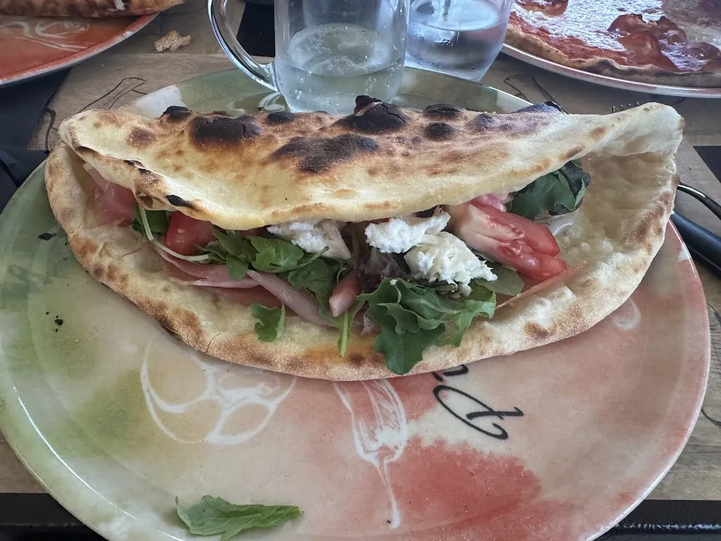 Pizzeria Restaurant Café Blues Brothers_Roccabruna_slider_image_2