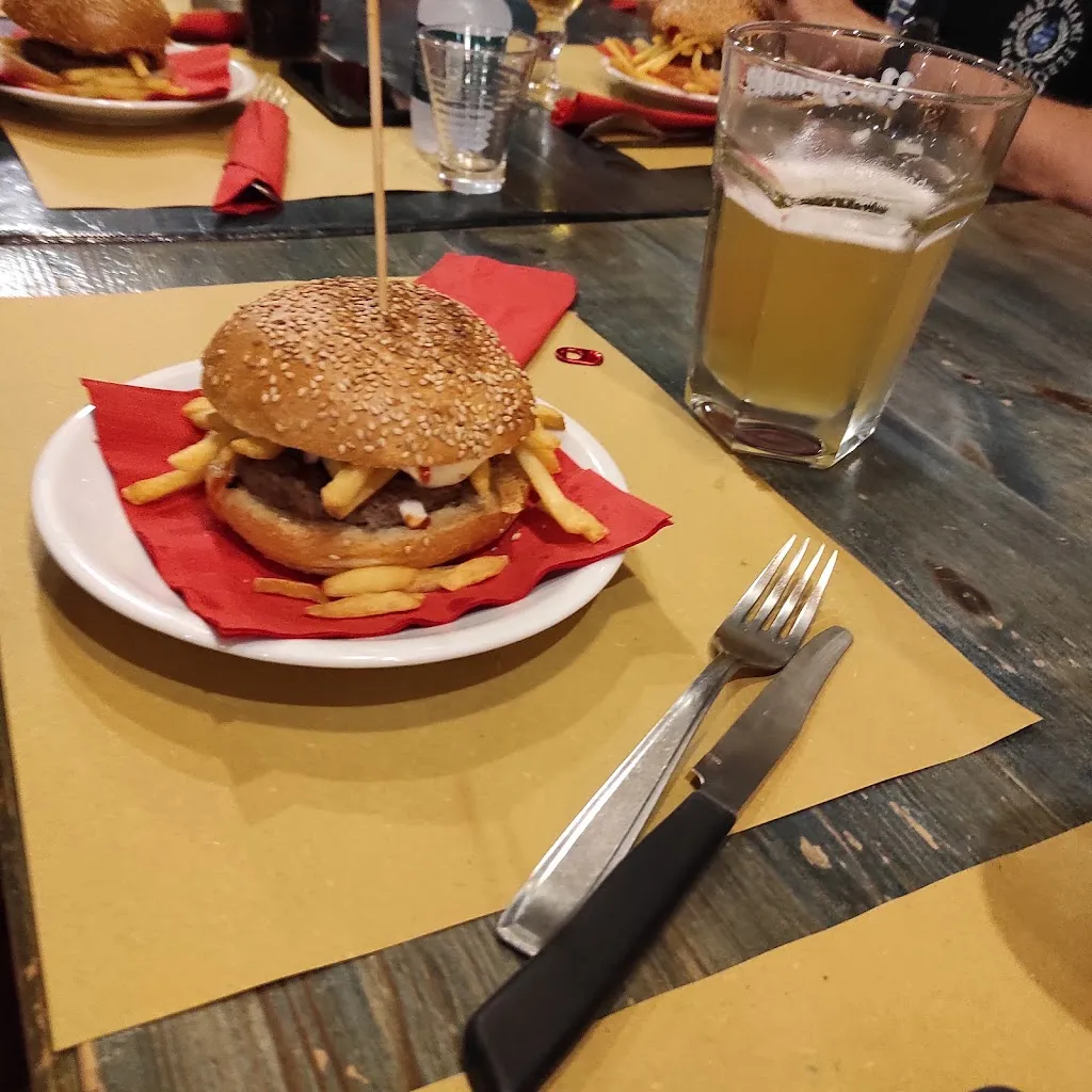 ROSA RUSSO_Birreria Pizzeria Galot_Roccabruna_review