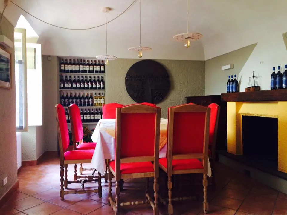 Osteria Le Due Canaglie restaurant in Rovasenda