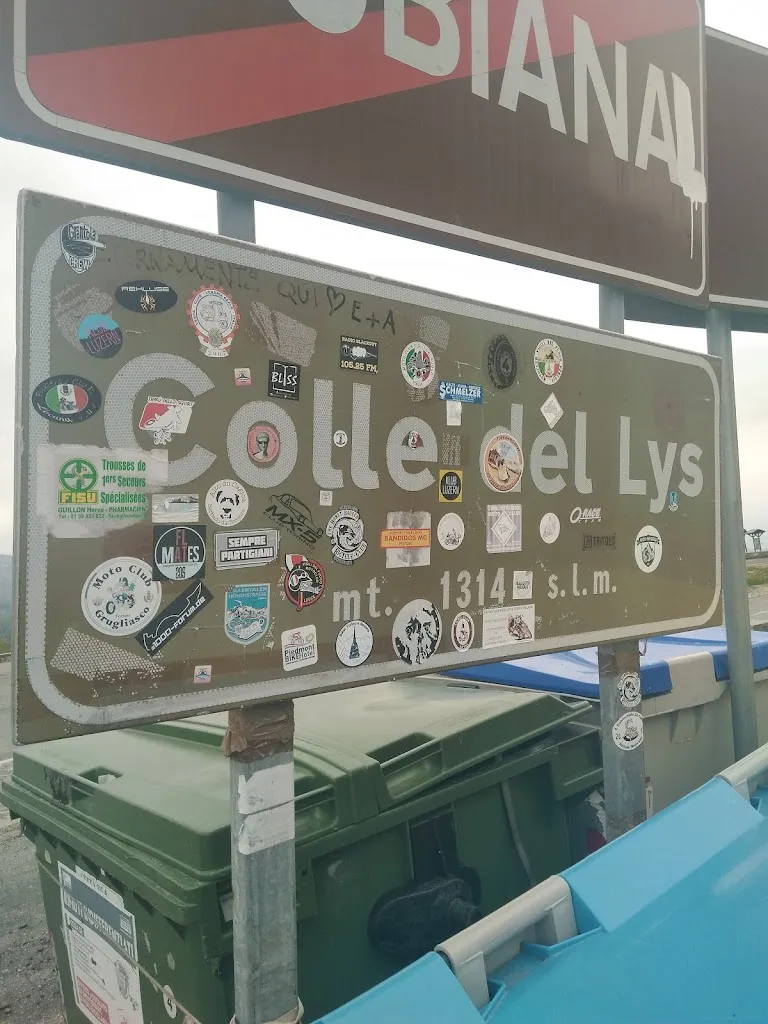 Jaroslav Poplužník_Rifugio Colle del Lys_Rubiana_review