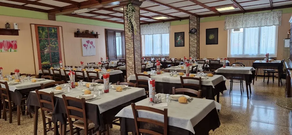 Trattoria della Stazione restaurant in Rosta