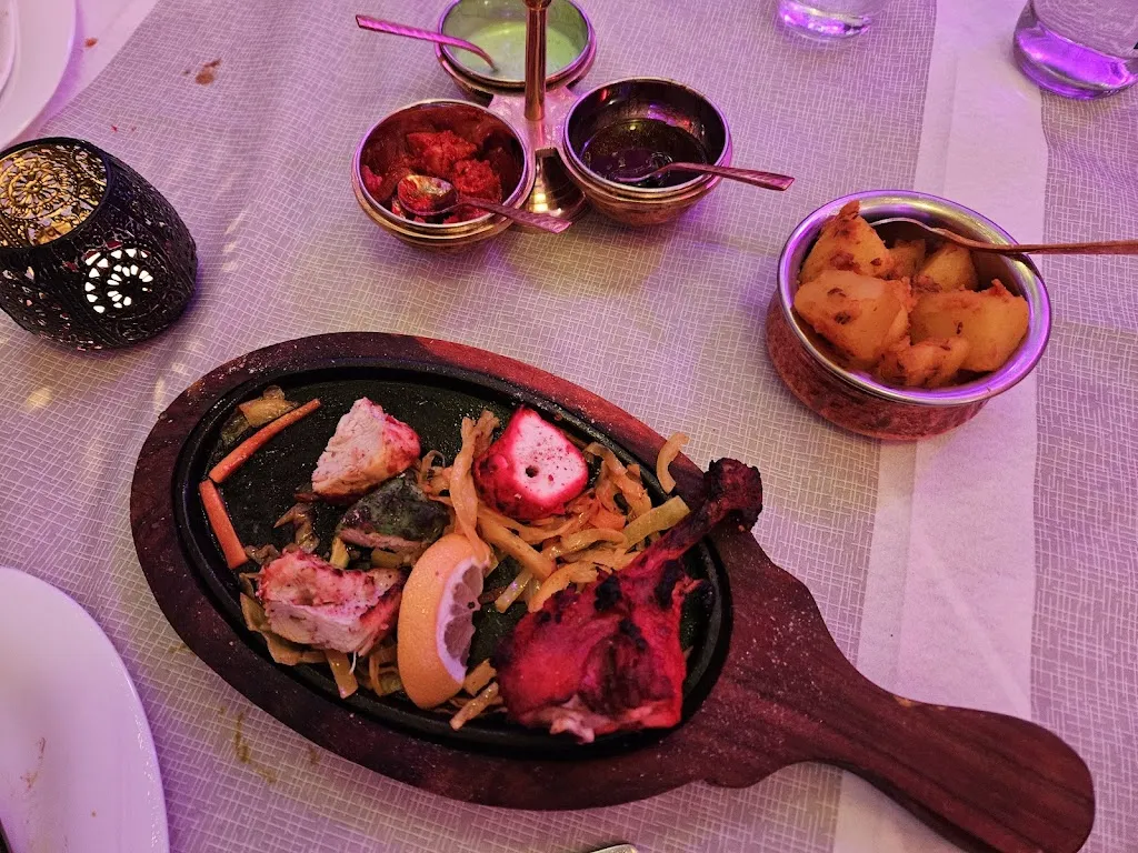 RISTORANTE INDIANO | Re di Oggi_Roreto_slider_image_2