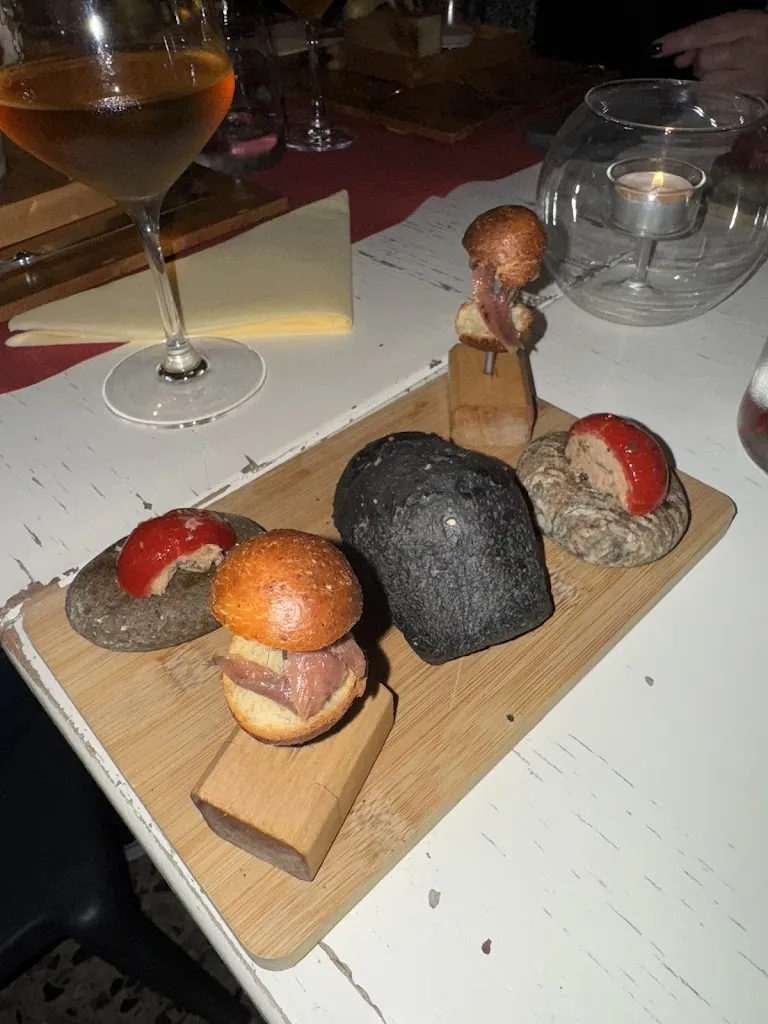 Anna Rohaly_Ristorante Osteria La Rosa Rossa_Roreto_review