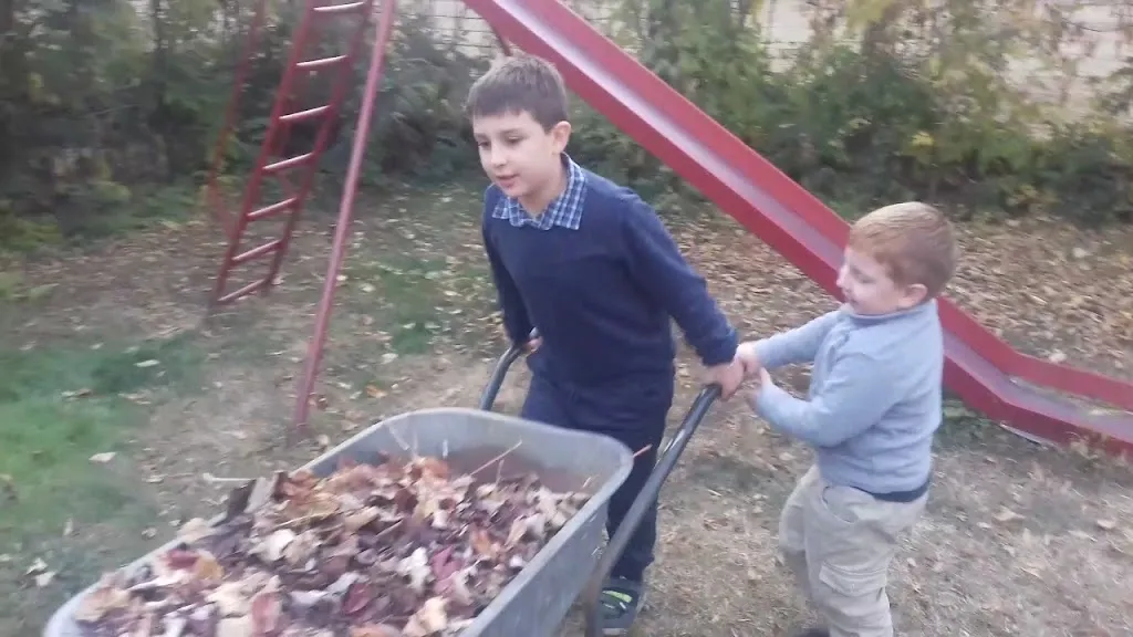 FARM OF THE ROSES_Salussola_slider_image_2