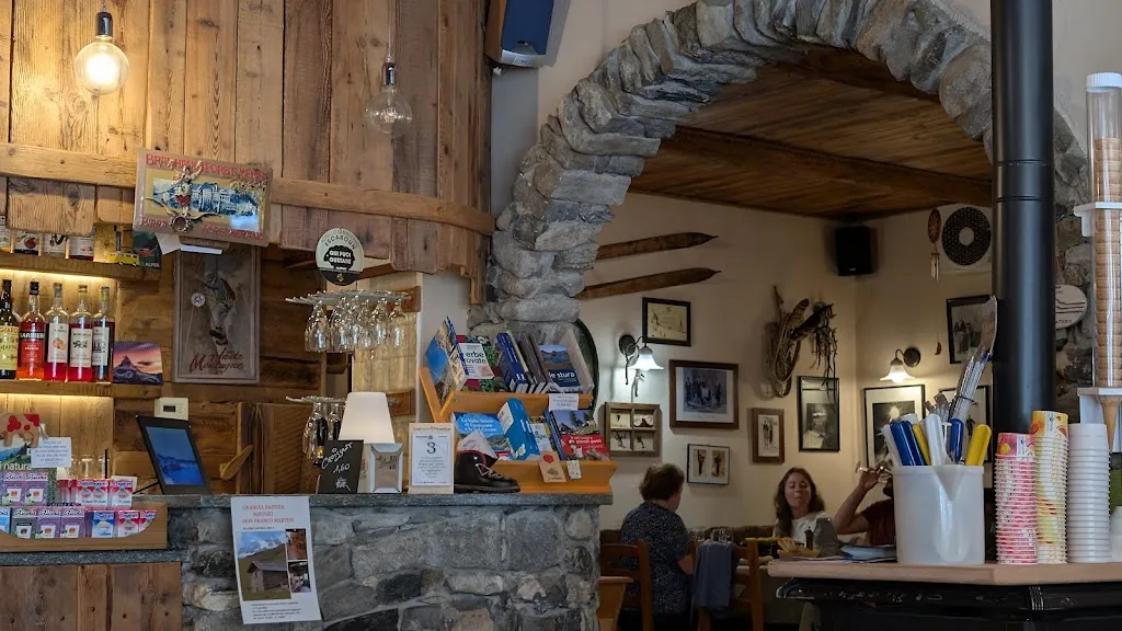 La Meridiana Di Bruna Daniele restaurant in Sambuco