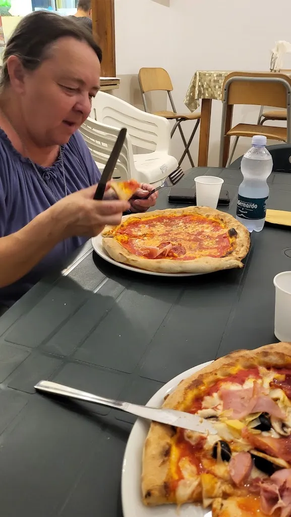 Menu_Pizzeria Ricomincio da Tre_San Carlo Canavese_image_6