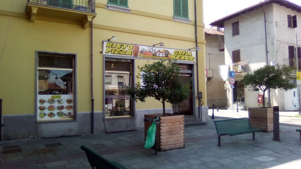 Pizzeria Nuova Sharm restaurant in San Benigno Canavese