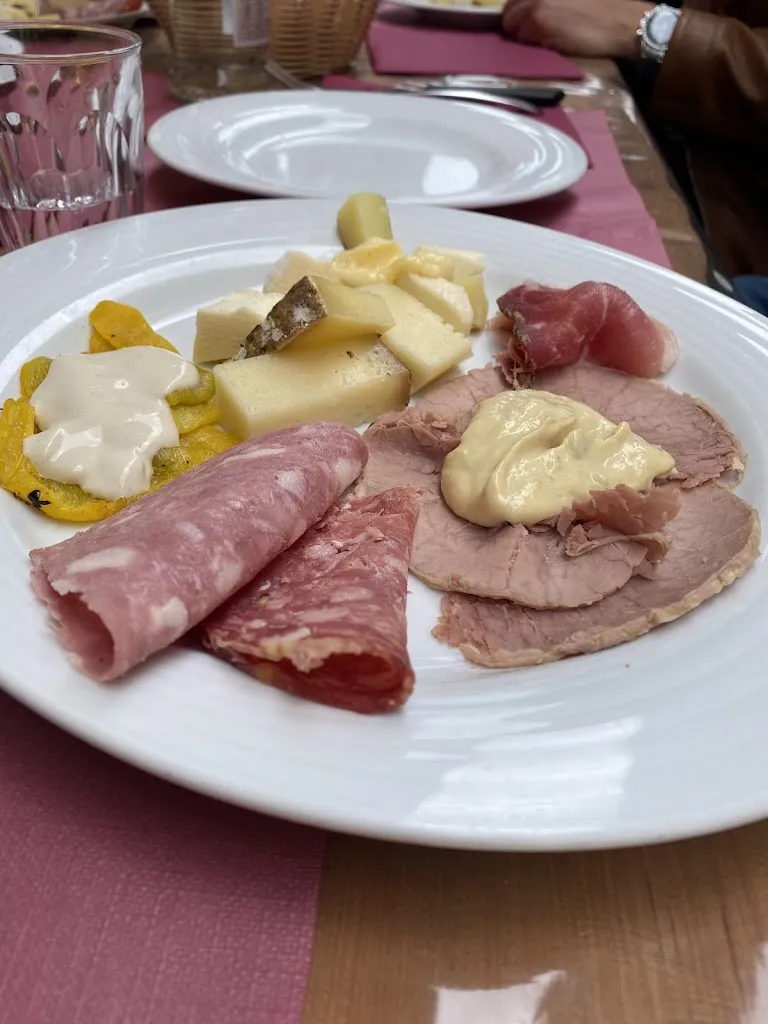 Marika Ferrigno_Mangiuma_Sampeyre_review