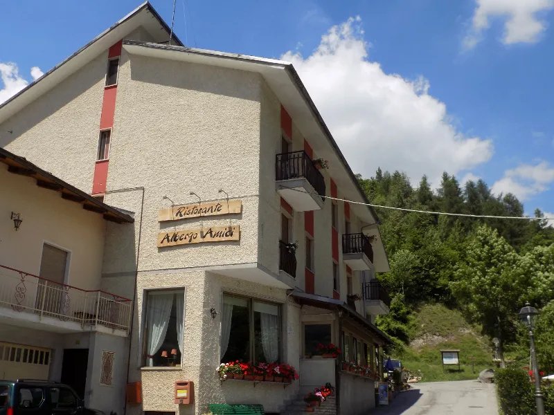 Albergo degli Amici_Sampeyre_slider_image_1