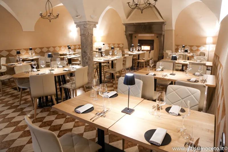 Floriana Ristorante_Sale_slider_image_1