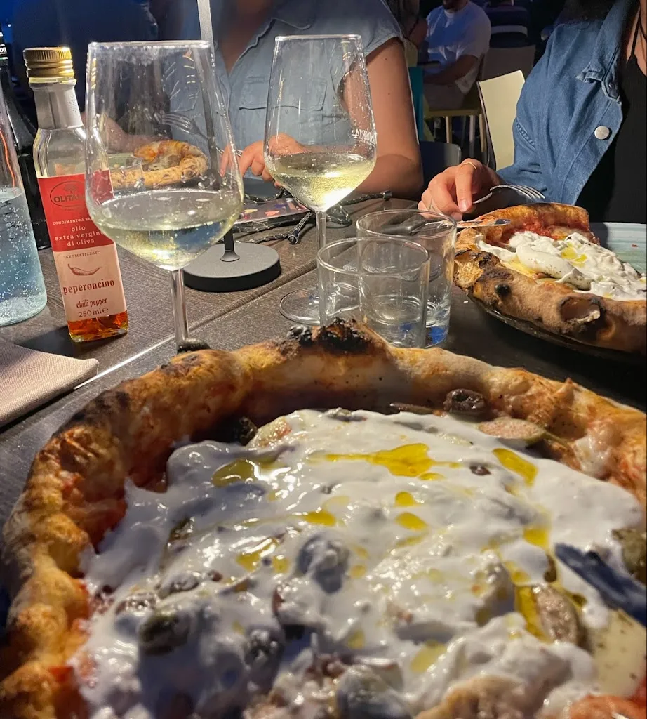 Toni mahomi_Vela di Soleville Ristorante Pizzeria & Camere con e senza Vista Lago_Sale_review