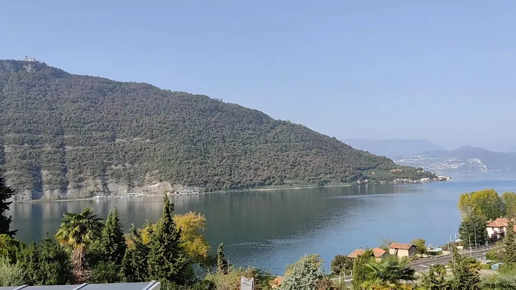 Vela di Soleville Ristorante Pizzeria & Camere con e senza Vista Lago_Sale_slider_image_2