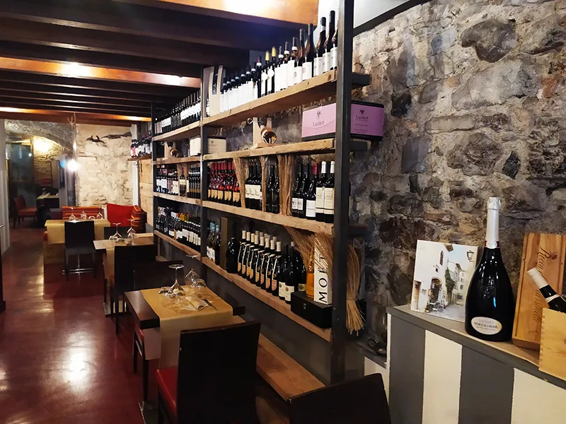 Luta’s Sapore Divino bistrot , food & wine_Sale_slider_image_1