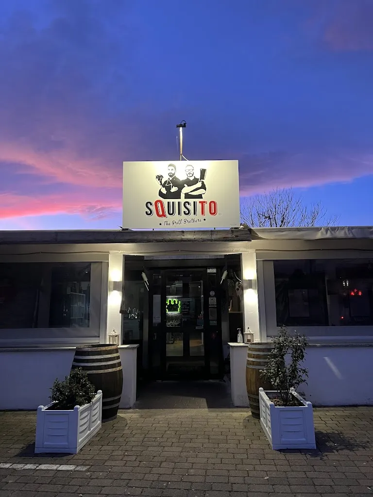 SQUISITO The Grill Brothers restaurant in San Francesco al Campo