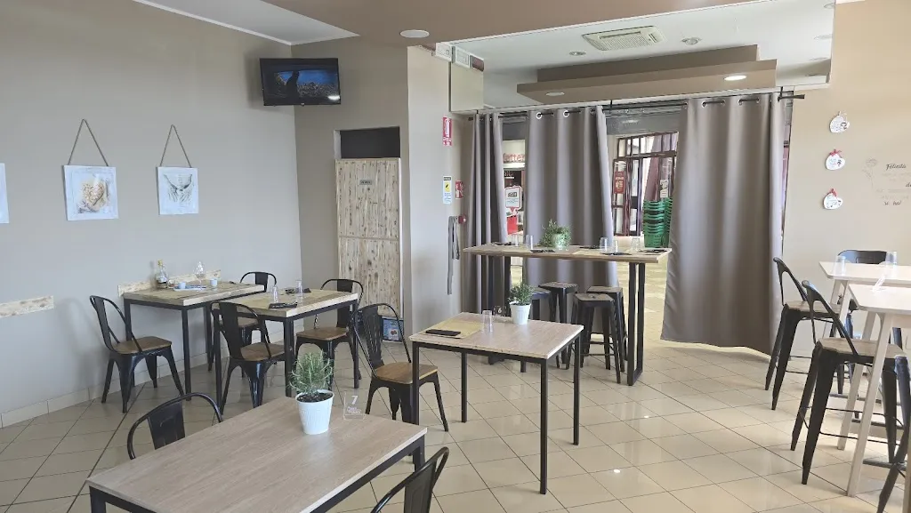 CAPPERI CHE PIZZA 2_San Francesco al Campo_slider_image_1