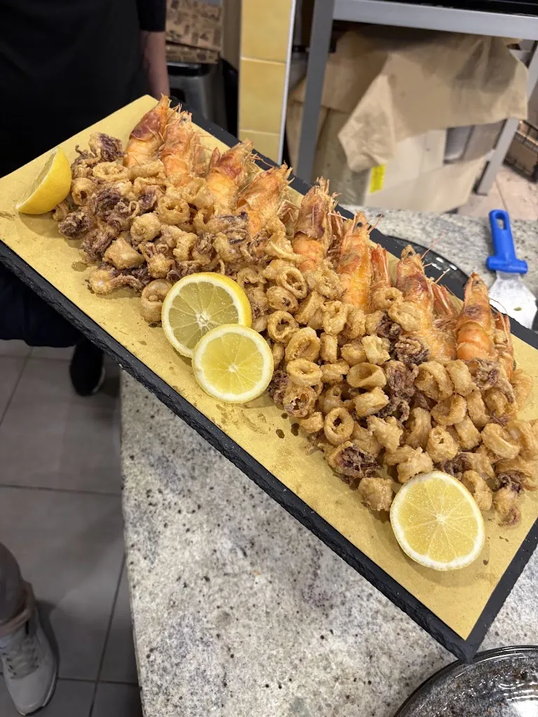 CAPPERI CHE PIZZA 2_San Francesco al Campo_slider_image_2