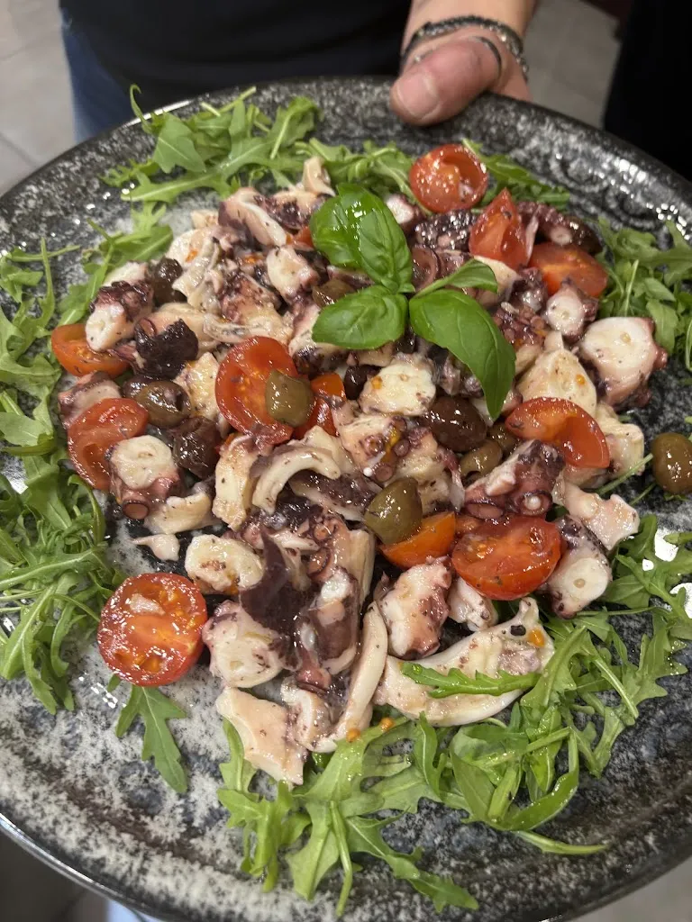 CAPPERI CHE PIZZA 2_San Francesco al Campo_slider_image_3