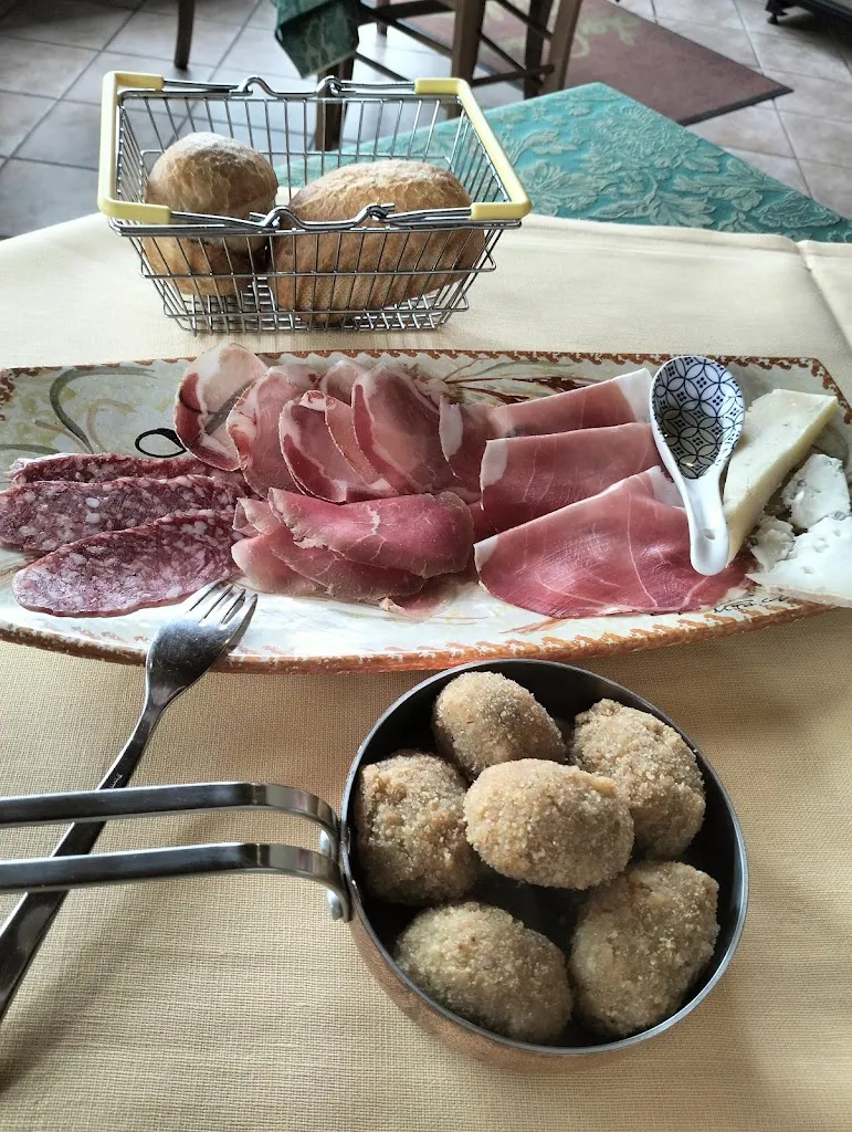 Menu_La Casa Gialla Ristorante Pizzeria_Castel Castagna_immagine_5