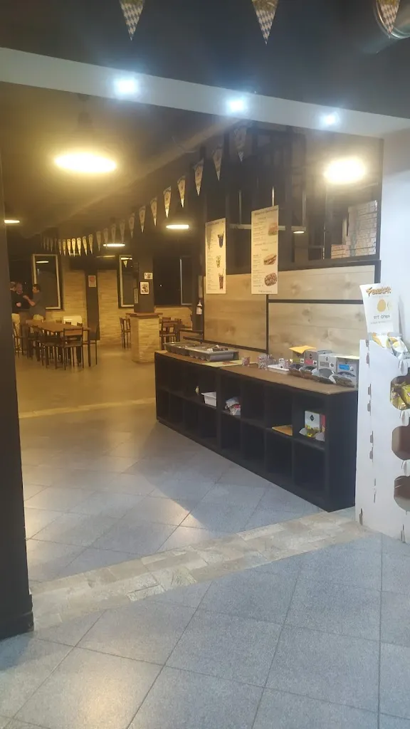 J. Ribeiro_Bizzarria Family Food_San Gillio_review