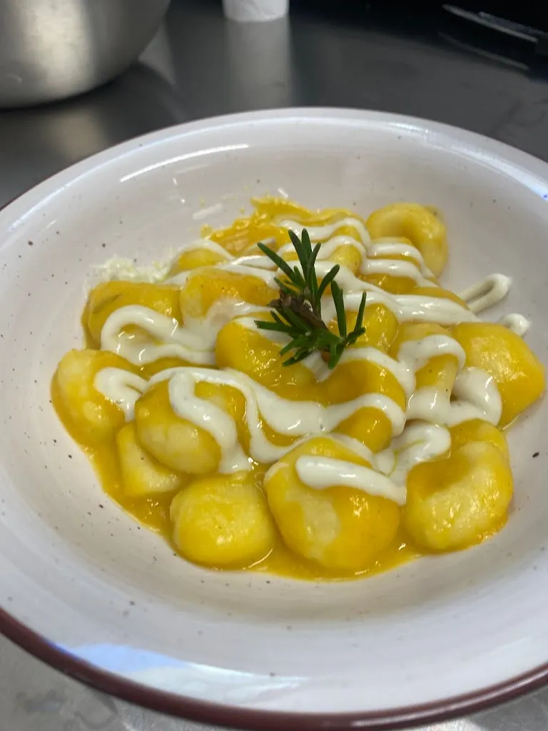 Tenuta Agricola La Cava_San Damiano d'Asti_slider_image_2