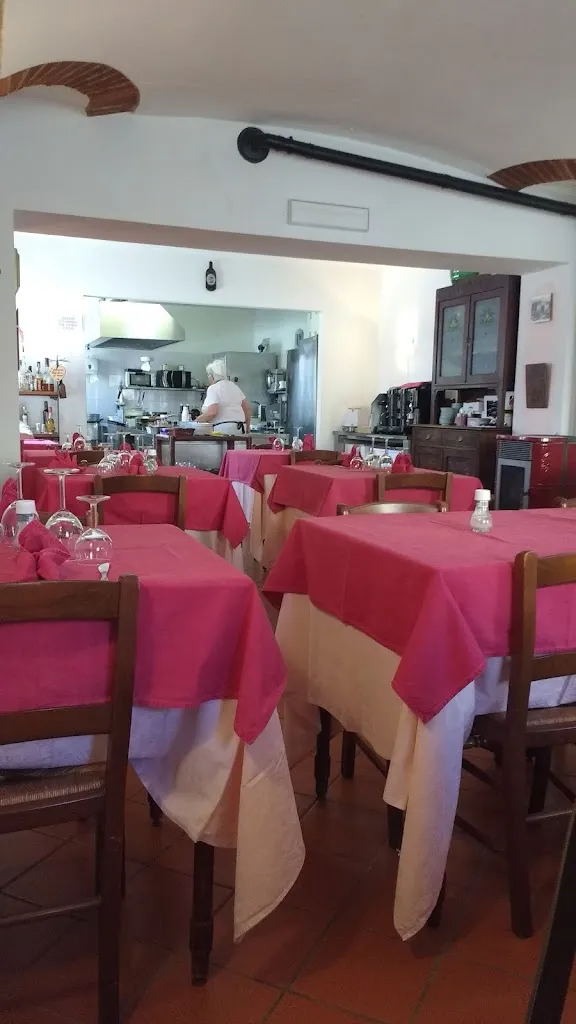 Maurizio G. F_La Vecchia Lanterna_San Damiano d'Asti_review