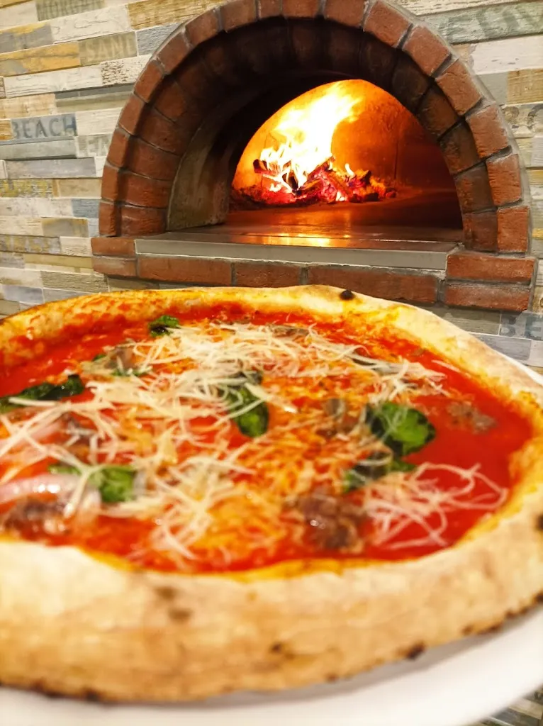 Il Crìscito Pizzeria con forno a legna_San Damiano d'Asti_slider_image_2