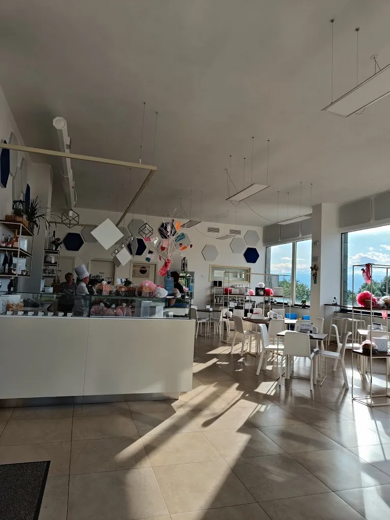 Bar Pasticceria Cinque Sensi restaurant in San Giusto Canavese