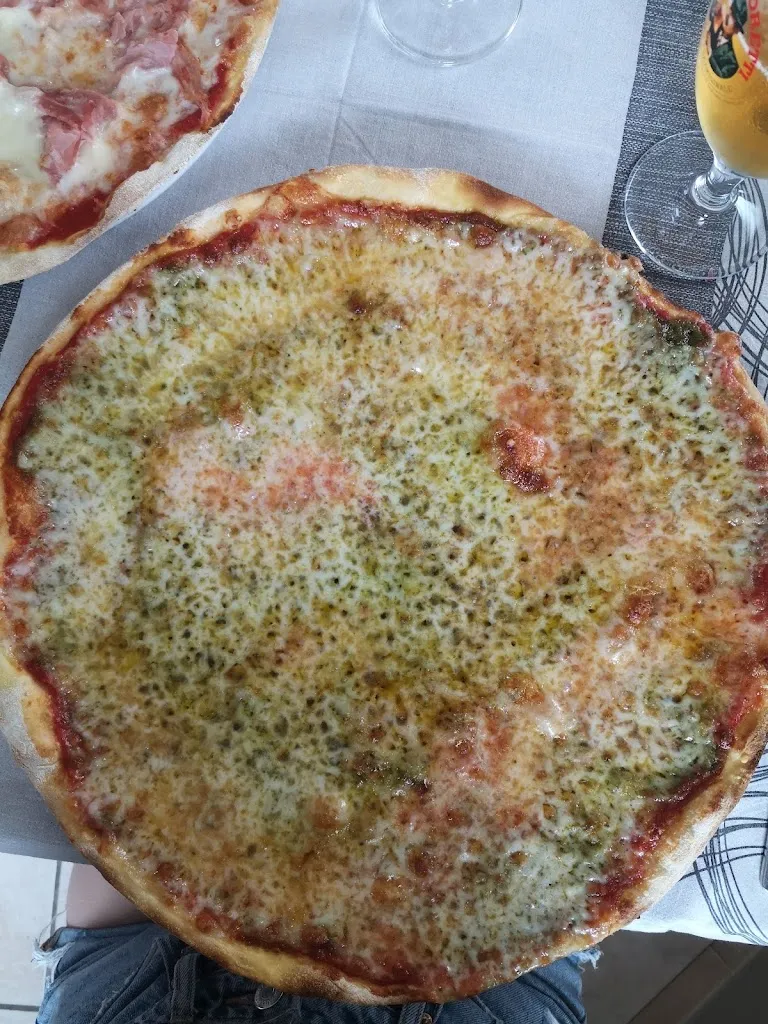 Manon Michel_La Rosa Blu Ristorante Pizzeria_San Martino Alfieri_review