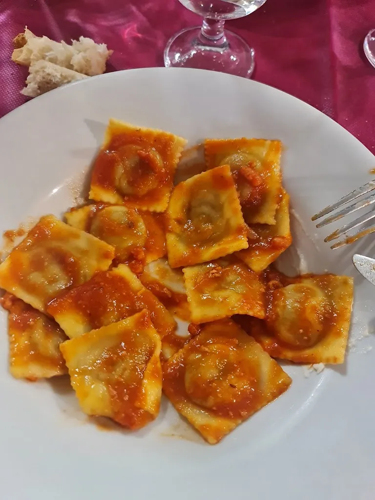 Henrieta Tomašcová_Bar Trattoria Ardité_San Pietro Val Lemina_review