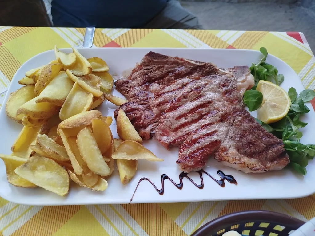 Trattoria La Pace-PIZZERIA DAL MORETTINO_San Sebastiano da Po_slider_image_3